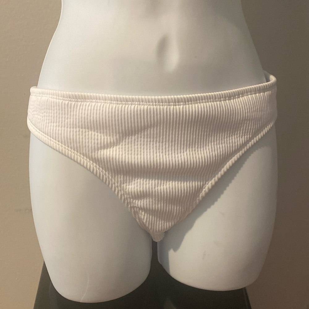 Bar III White Ribbed Bikini Swimsuit Bottoms Separates Medium 4/25 NWT